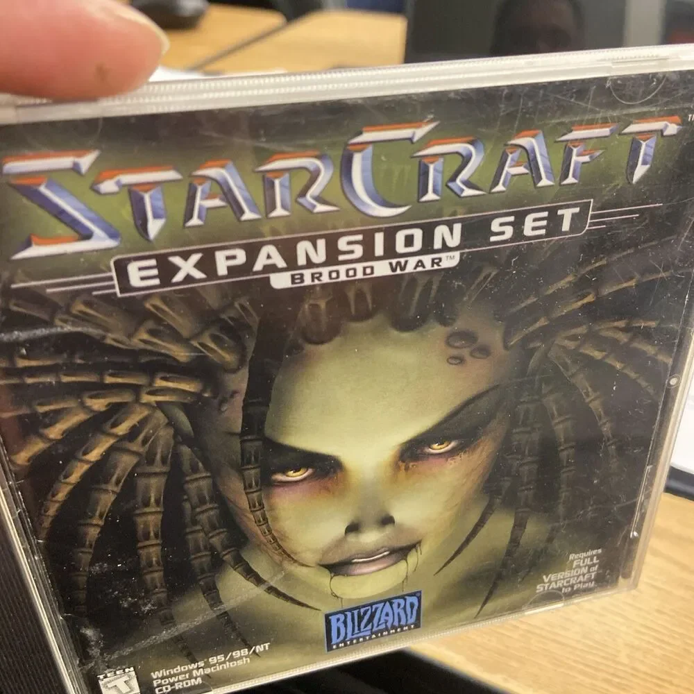 StarCraft Expansion Set - Brood War  Blizzard Computer Game